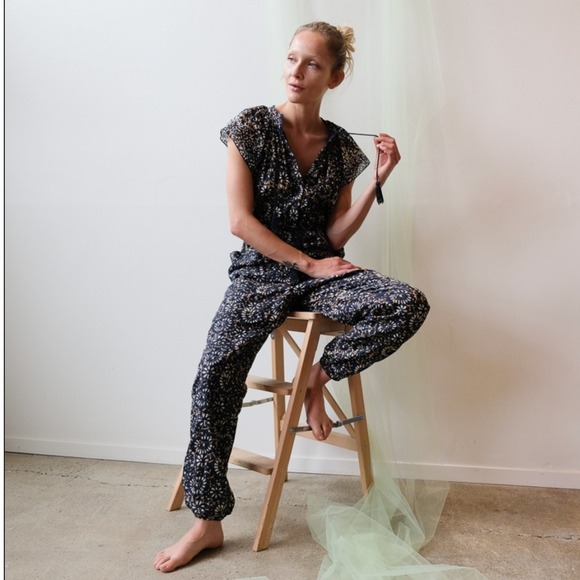 Ulla Johnson Pants - Ulla‎ Johnson Terra Jumpsuit Azul Navy Floral Ruffle Sleeve Women's Size 4